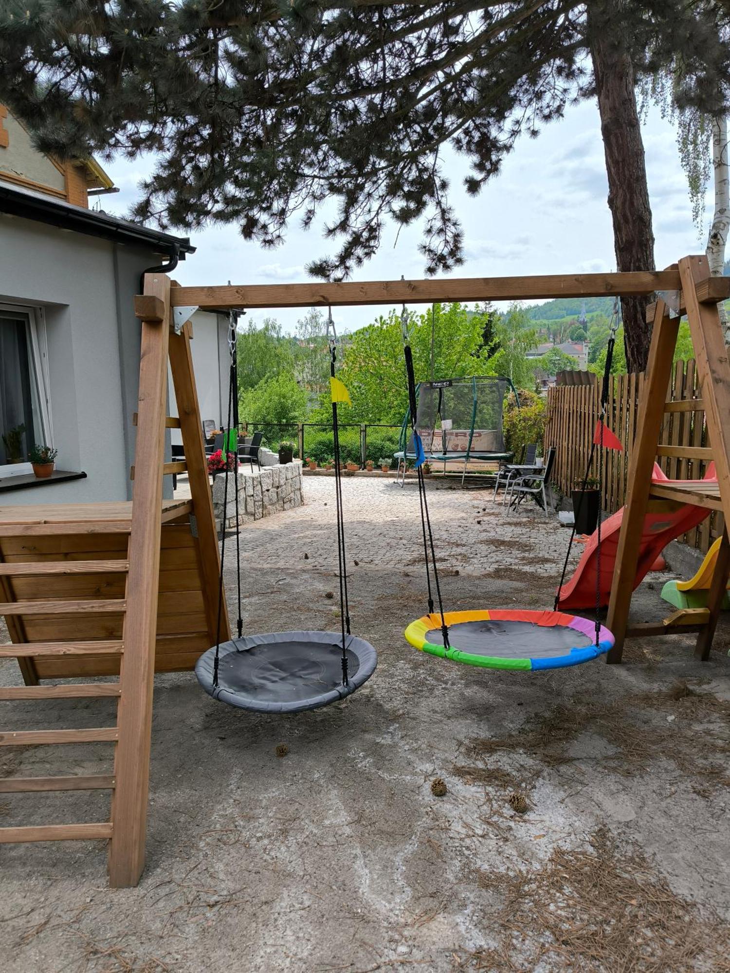 Dawna Mleczarnia Apartamenty Sosnowy Nowa Ruda Extérieur photo